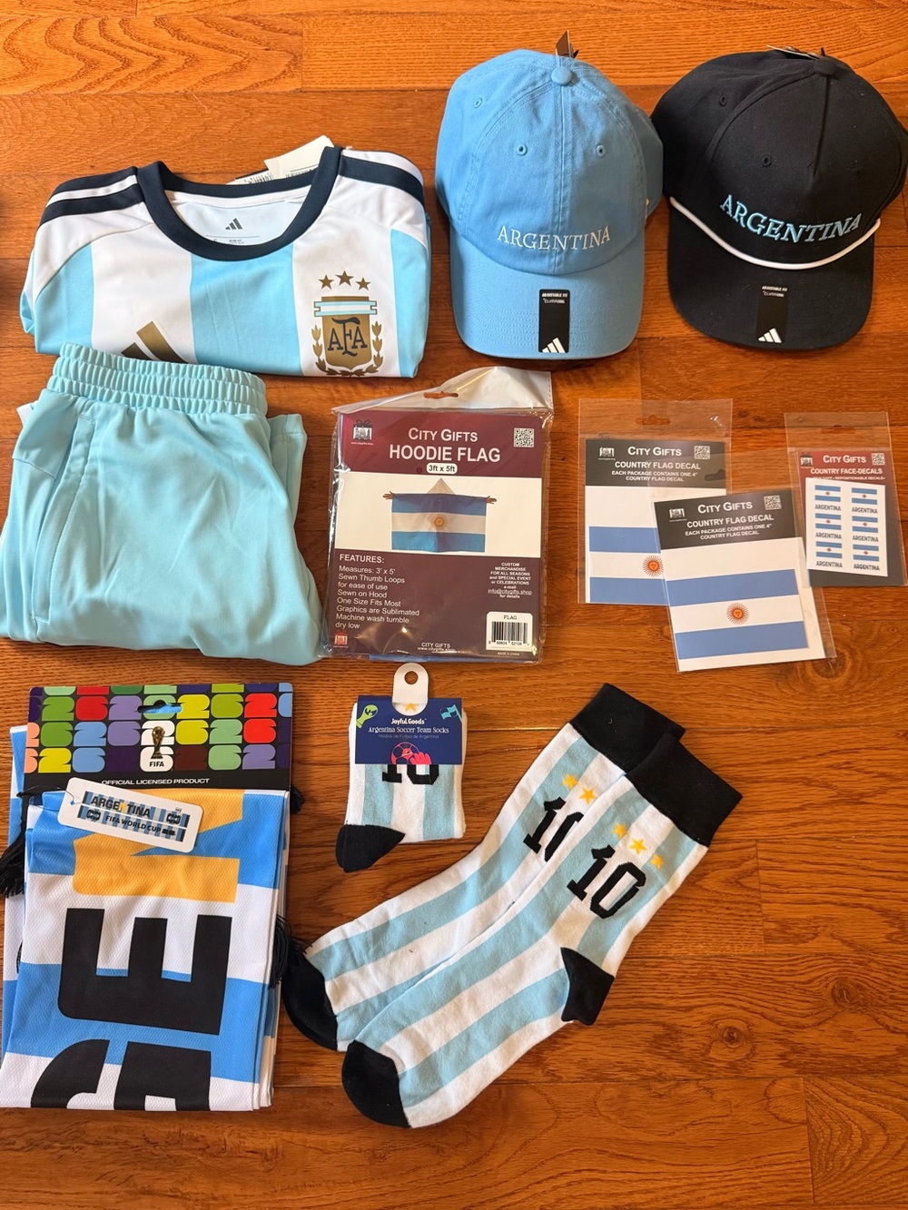 Adidas x FIFA Argentina World Cup 2026/27
Ultimate Soccer Pack - NEW W/ TAGS